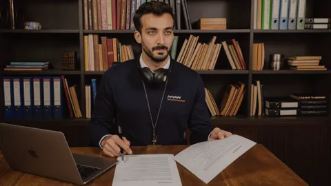 مترجم